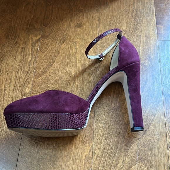 WHBM “Marianna” Suede And Snakeskin Embossed Leather Burgundy Heels - Picture 5 of 11